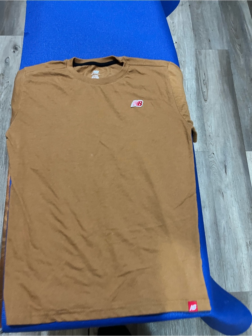 New Balance Men's Tan/Brown Crew Neck Short Sleeve T-Shirt